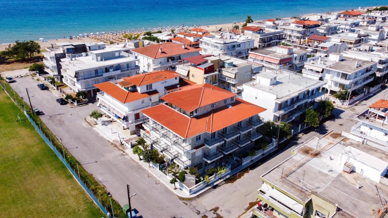 Dionisos Apartments Paralia Dionisiou Eksteriør billede