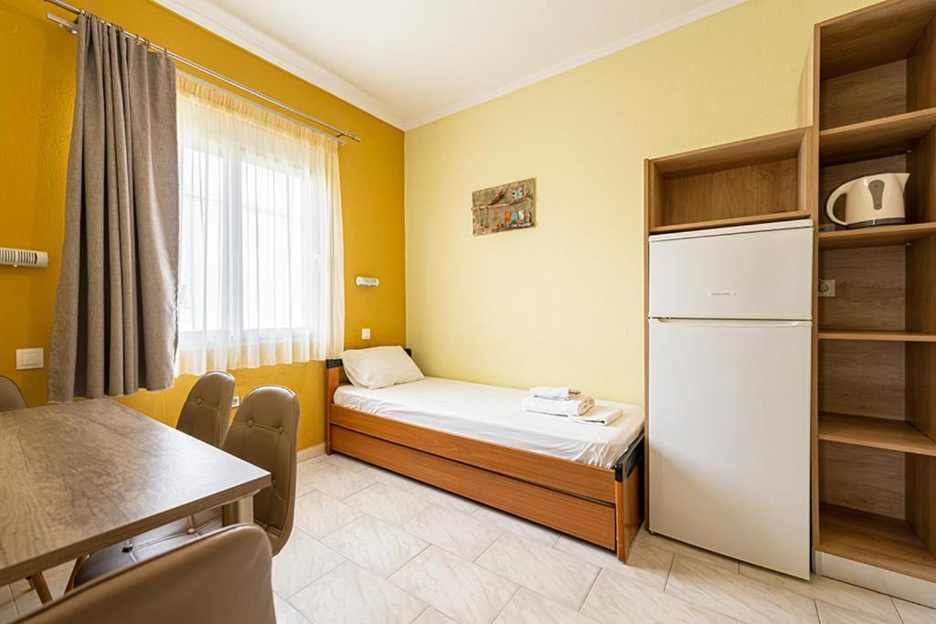 Dionisos Apartments Paralia Dionisiou Værelse billede