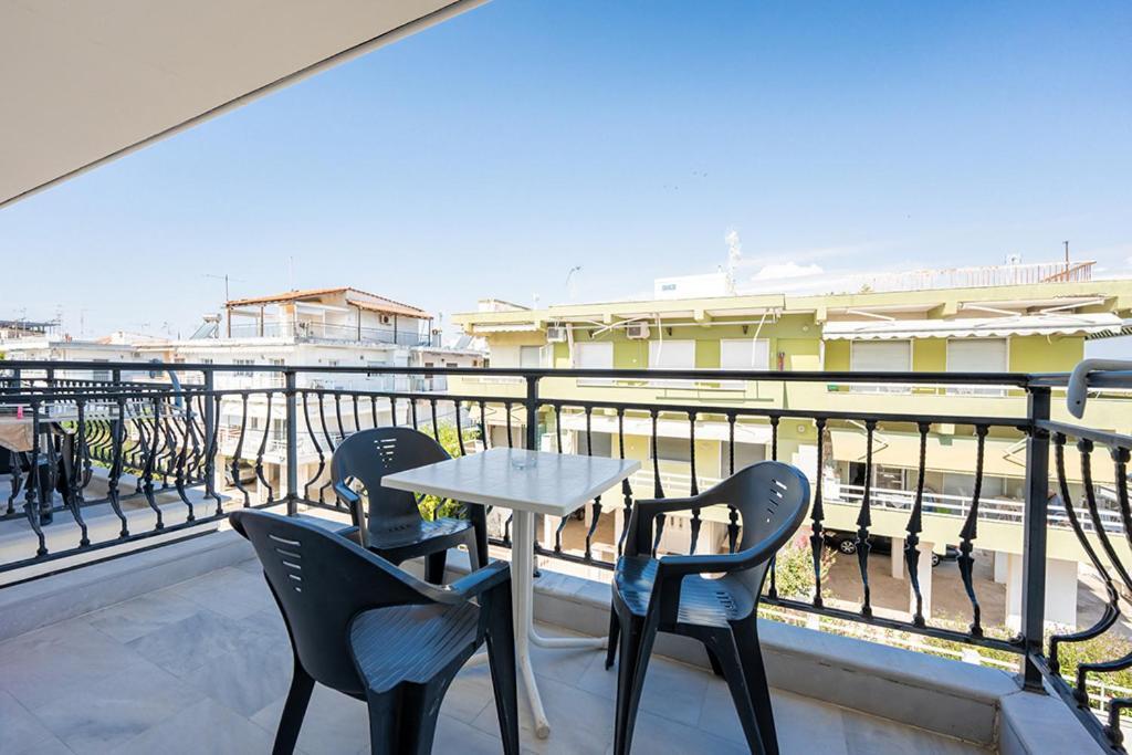Dionisos Apartments Paralia Dionisiou Værelse billede